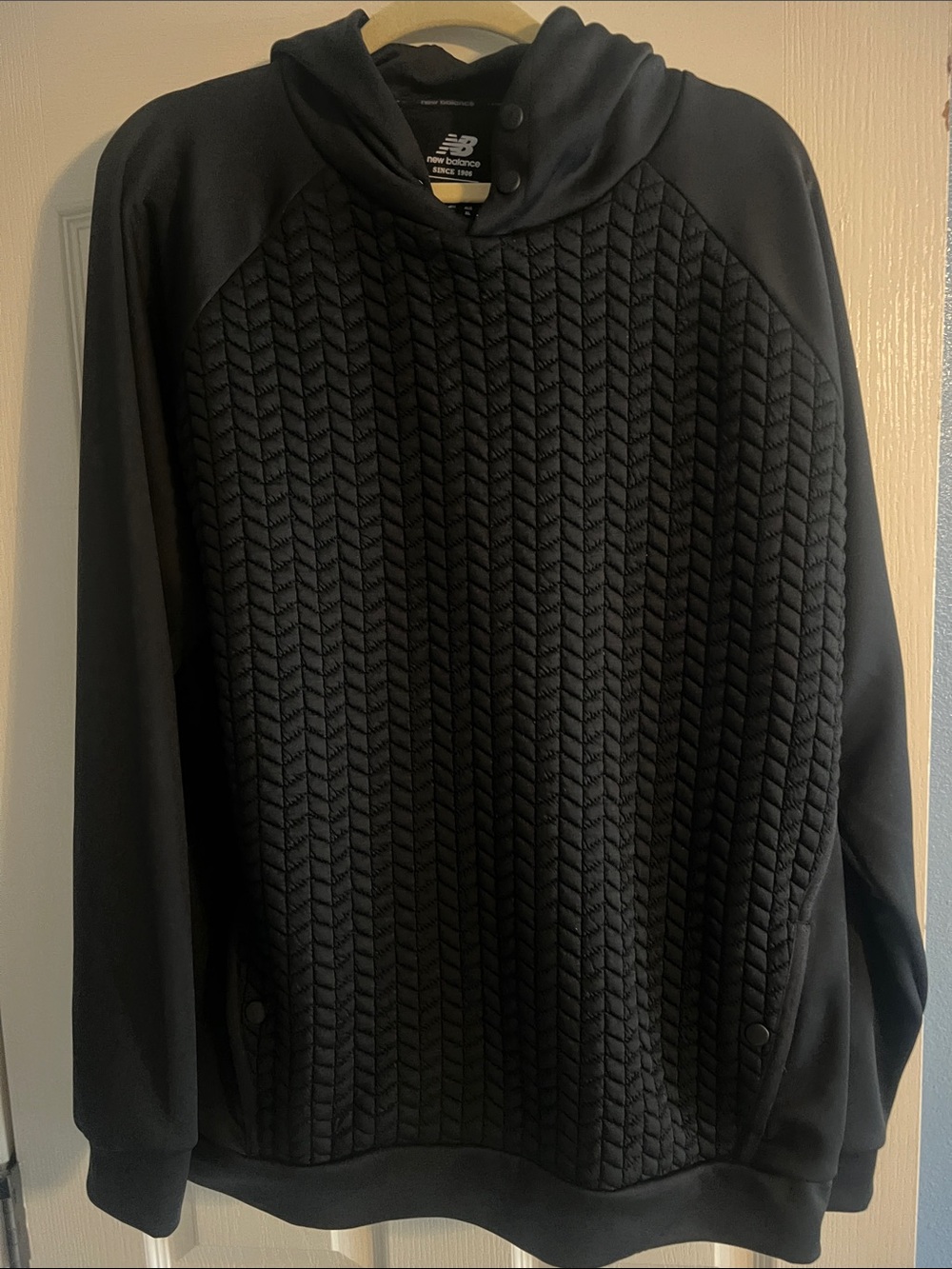 New Balance Men’s Black Quilted Zip-Up Hoodie Sweater